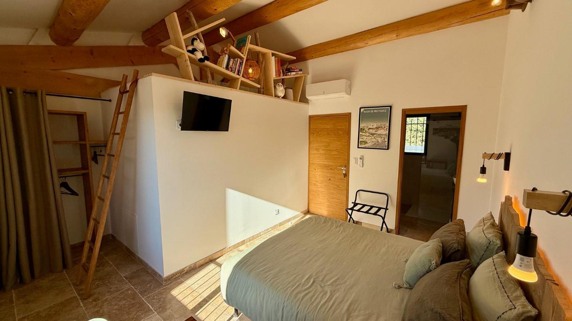 Bed and Breakfast Mas Campau Fontvieille Esterno foto