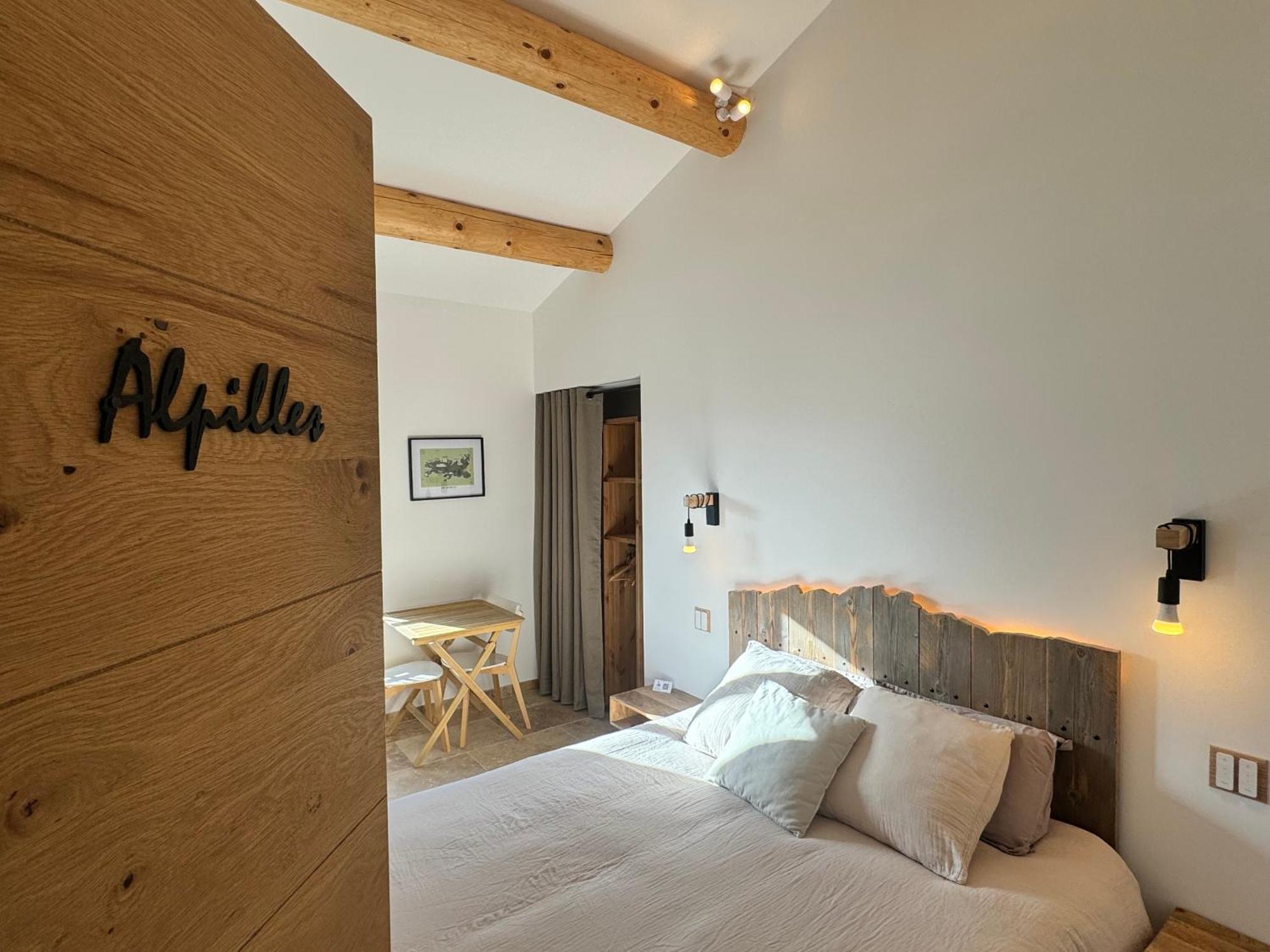 Bed and Breakfast Mas Campau Fontvieille Esterno foto